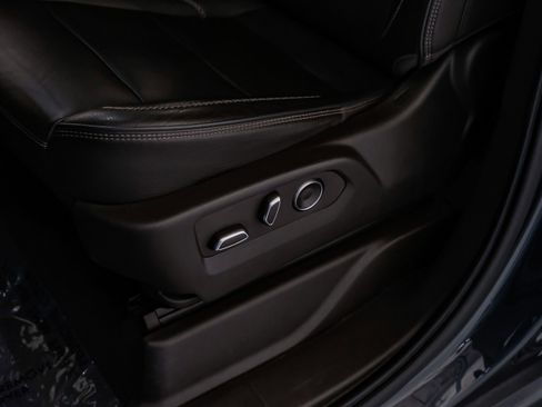 Used 2021 GMC Yukon Denali w/ Denali Premium Package image 37