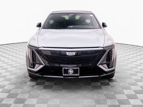 Used 2024 Cadillac Lyriq Sport AWD/4WD image 10