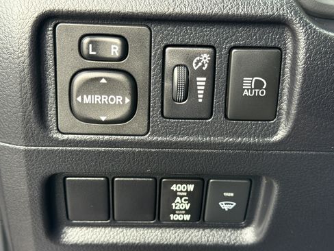 Used 2023 Toyota 4Runner TRD Off-Road AWD/4WD image 23