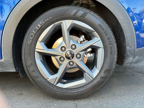 Used 2025 Kia K4 LXS image 29