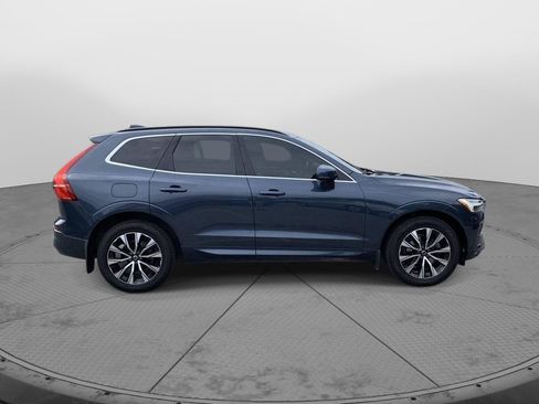 Used 2023 Volvo XC60 B5 Core w/ Climate Package AWD/4WD image 2