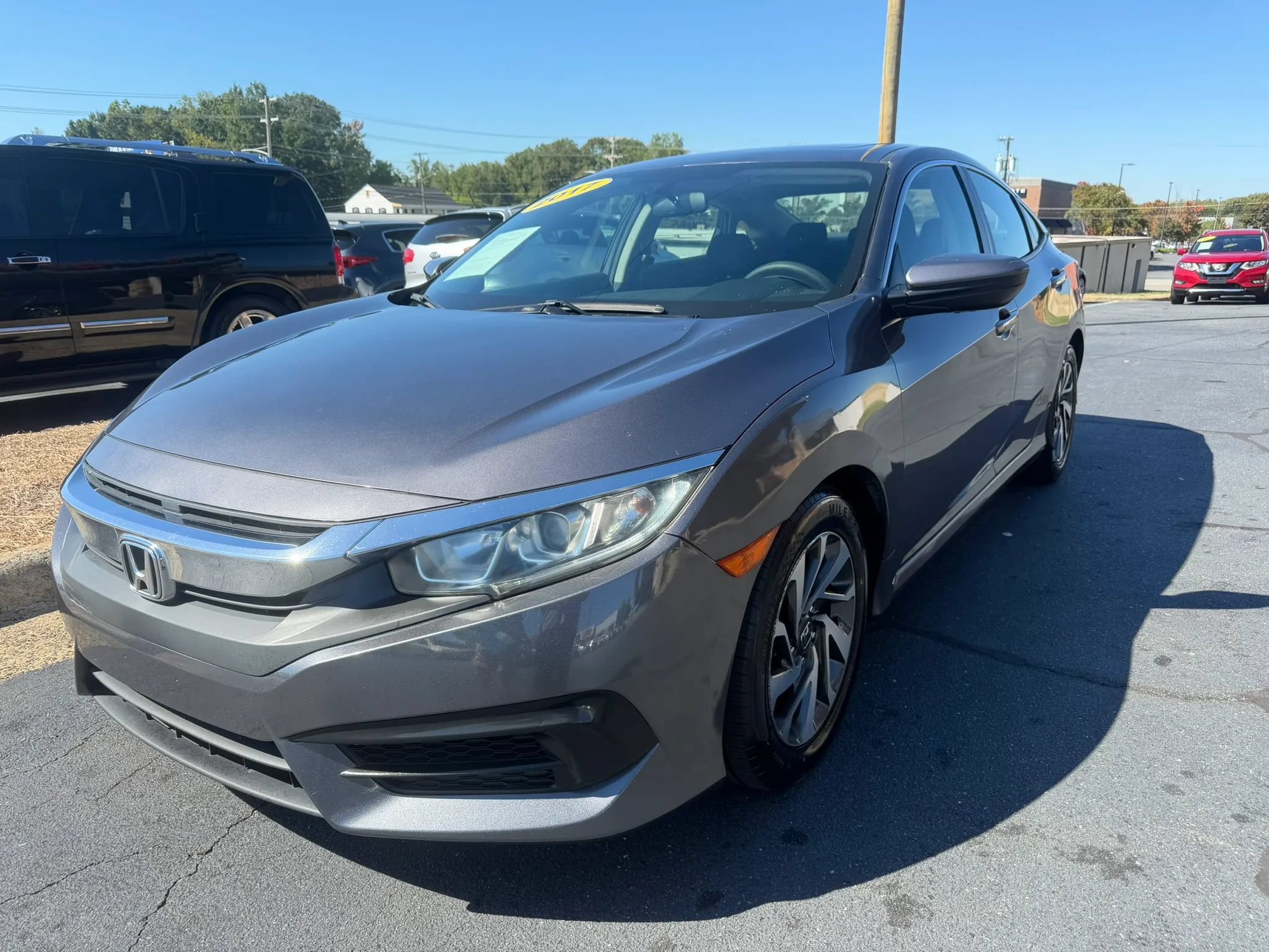 Used 2017 Honda Civic EX image 3
