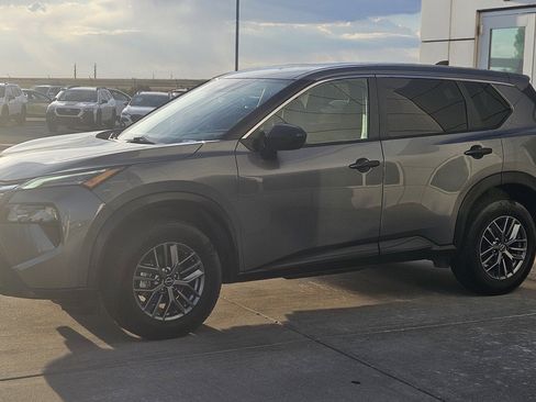 Used 2024 Nissan Rogue S AWD/4WD image 20