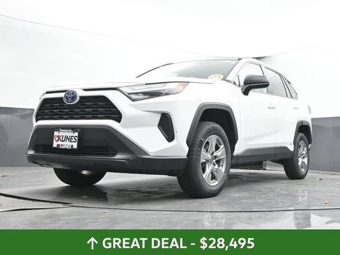 Used 2024 Toyota RAV4 LE AWD/4WD image 46