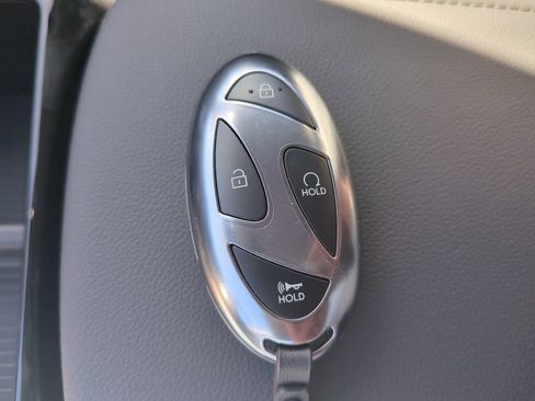 New 2026 Hyundai Tucson Limited image 38