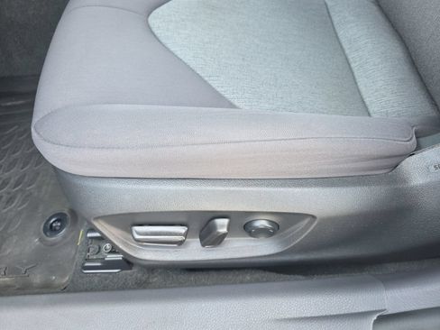 Certified 2022 Toyota Camry LE w/ Convenience Package AWD/4WD image 15