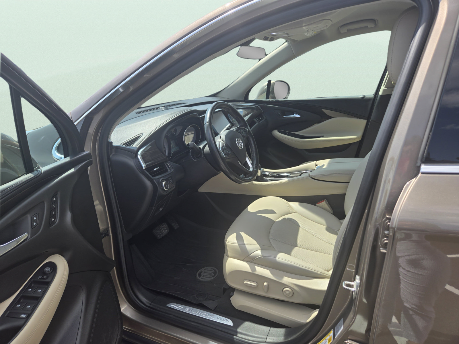 Used 2019 Buick Envision Essence w/ LPO, Active Package AWD/4WD image 10
