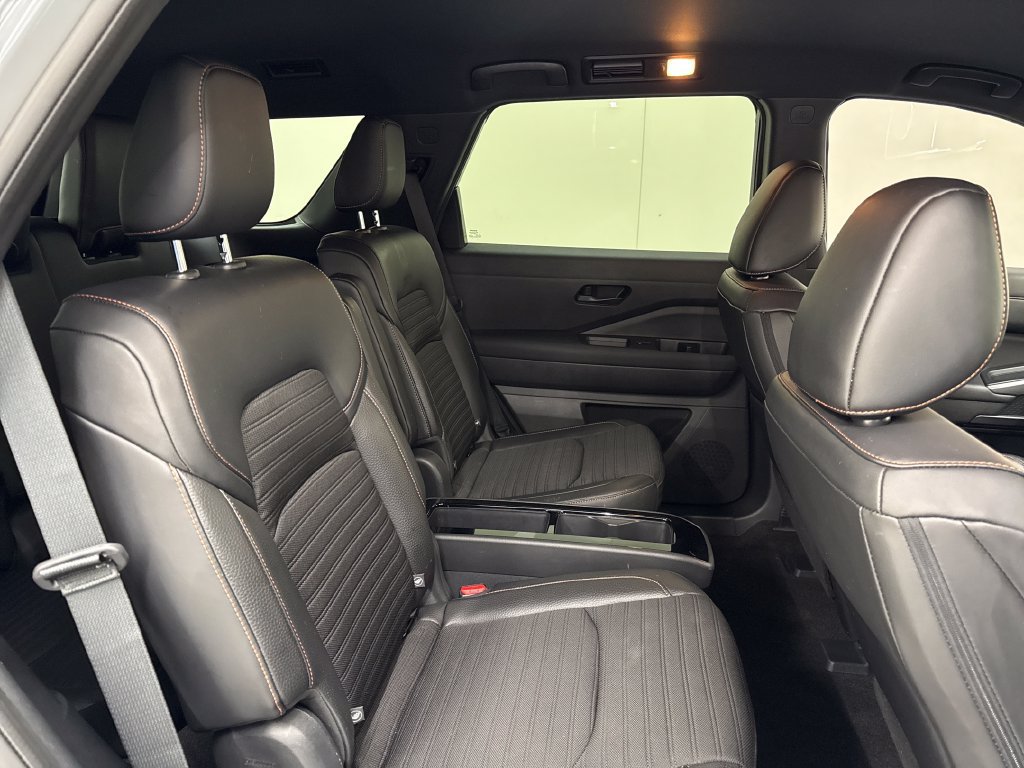 Used 2023 Nissan Pathfinder Rock Creek AWD/4WD image 30