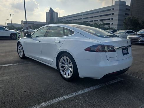 Used 2018 Tesla Model S 100D AWD/4WD image 8