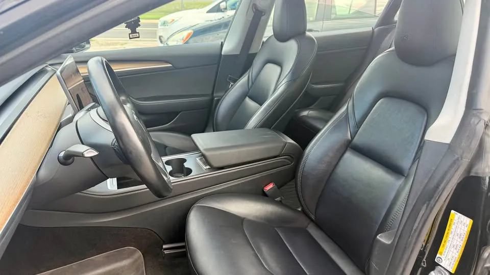 Used 2023 Tesla Model 3 Standard Range RWD image 6