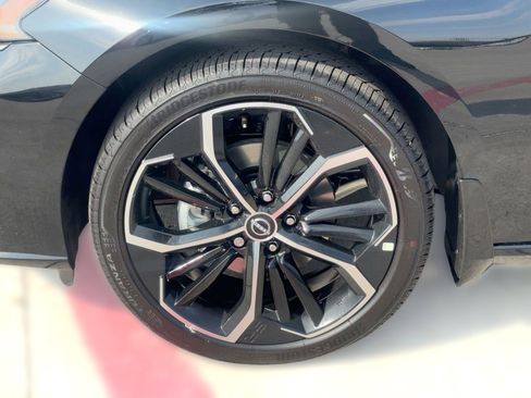 New 2025 Nissan Altima 2.5 SR w/ SR Premium Package image 12