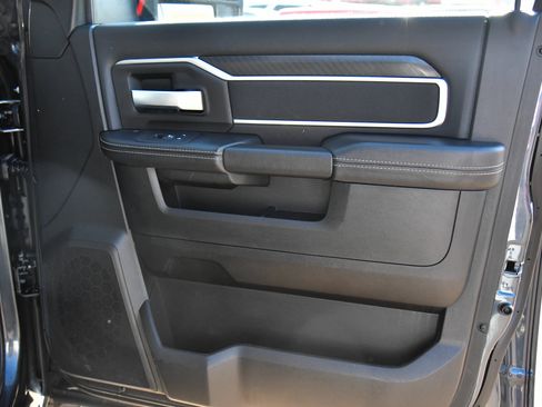Used 2025 RAM 2500 Big Horn AWD/4WD image 48
