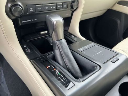 Certified 2023 Lexus GX 460 Premium w/ Premium Package AWD/4WD image 18