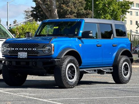 Certified 2023 Ford Bronco Badlands AWD/4WD image 9