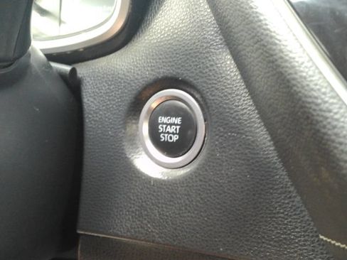 Used 2021 Toyota Corolla SE FWD image 38