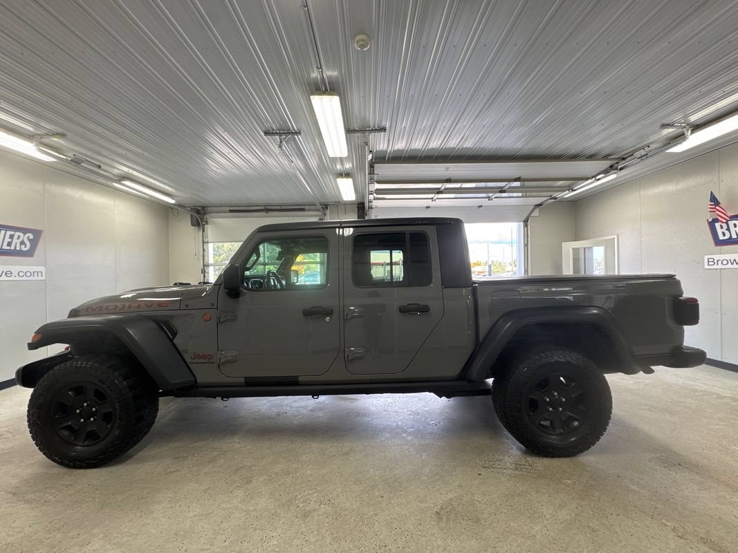Used 2021 Jeep Gladiator Mojave w/ LED Lighting Group AWD/4WD image 3
