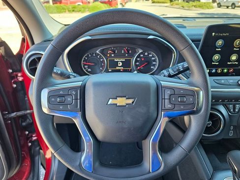 New 2025 Chevrolet Blazer LT w/ Convenience Package FWD image 16