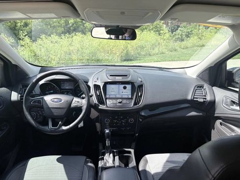 Used 2018 Ford Escape SE w/ SE Sport Appearance Package AWD/4WD image 13