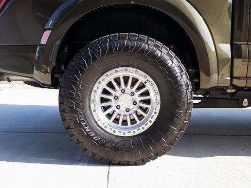 Used 2025 Ford F150 Raptor AWD/4WD image 9
