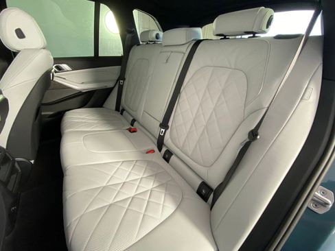 Used 2026 BMW X5 sDrive40i w/ Premium Package RWD image 12