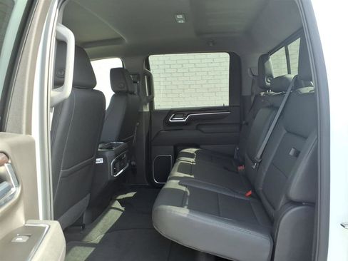 Used 2025 GMC Sierra 2500 SLT w/ SLT Convenience Package image 13