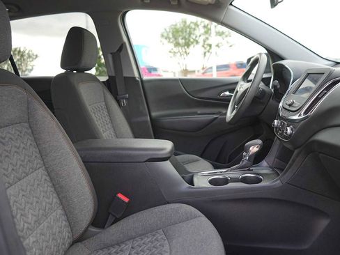 Used 2023 Chevrolet Equinox LT FWD image 15