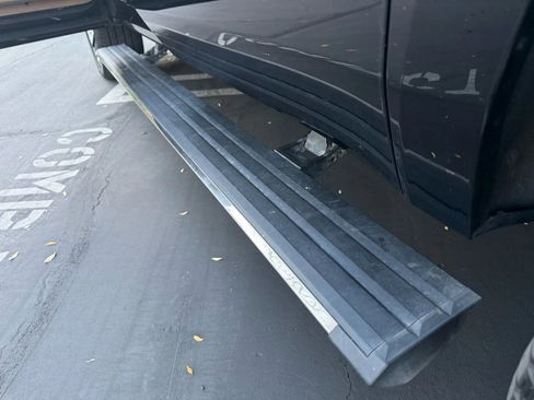 Used 2019 Cadillac Escalade ESV Platinum image 14