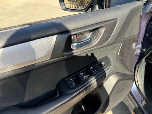 Used 2017 Subaru Outback 2.5i Premium image 32