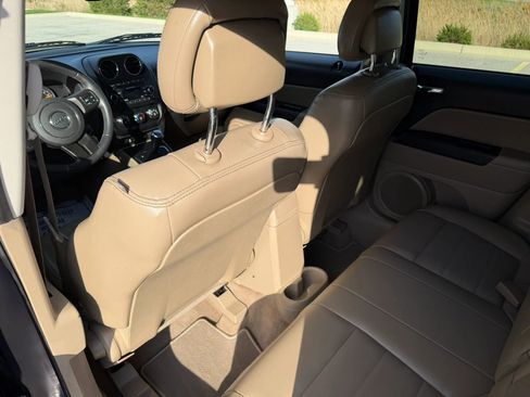 Used 2015 Jeep Patriot High Altitude image 16