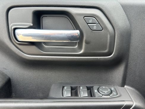 Used 2023 Chevrolet Silverado 1500 Custom Trail Boss w/ LPO, Dark Essentials Package image 16