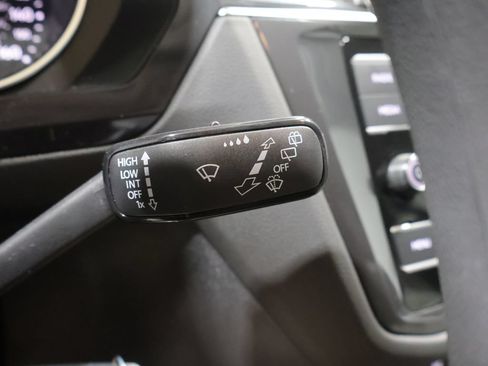 Used 2021 Volkswagen Tiguan S AWD/4WD image 35