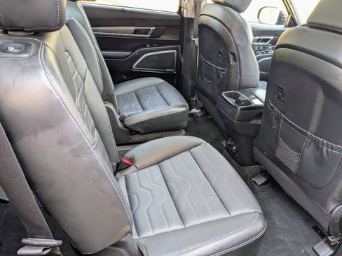 Used 2021 Kia Telluride SX w/ SX Prestige Package AWD/4WD image 8