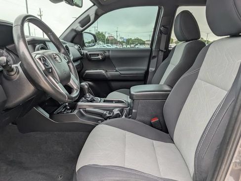 Used 2021 Toyota Tacoma TRD Off-Road AWD/4WD image 25