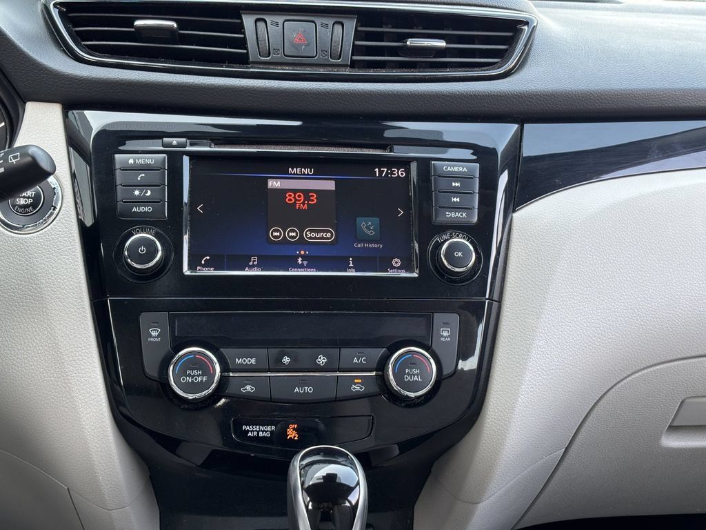 Used 2019 Nissan Rogue Sport SV AWD/4WD image 18