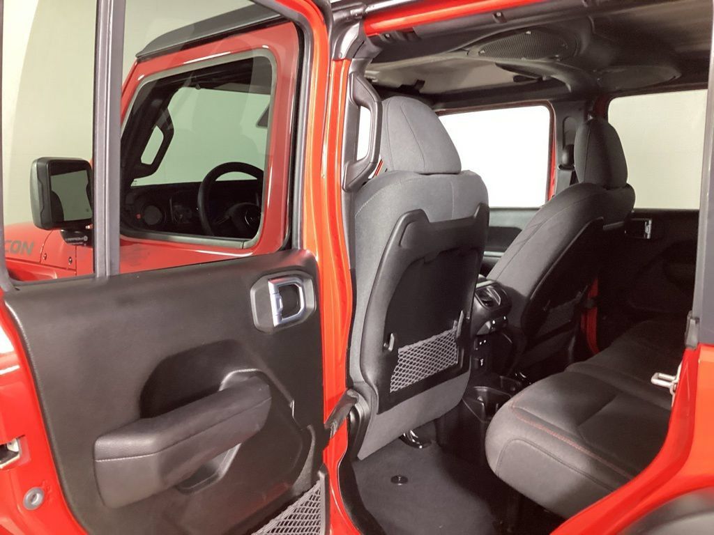 Used 2026 Jeep Wrangler Unlimited Rubicon AWD/4WD image 27