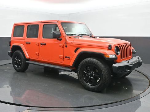 Used 2023 Jeep Wrangler Altitude image 7