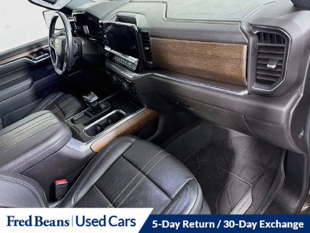 Used 2023 Chevrolet Silverado 1500 High Country w/ High Country Premium Package AWD/4WD image 36