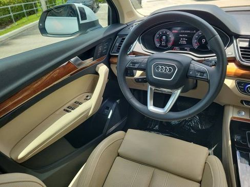 Certified 2023 Audi Q5 2.0T Premium Plus w/ Premium Plus Package AWD/4WD image 13