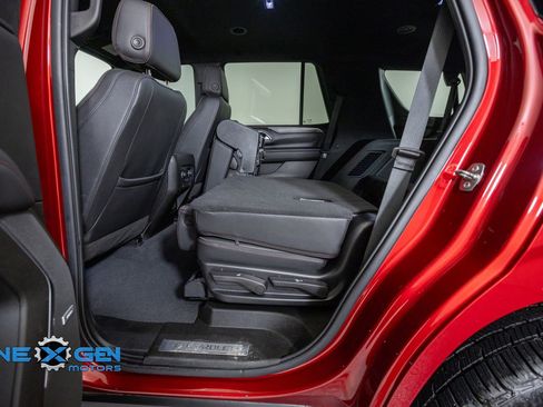 Used 2022 Chevrolet Tahoe RST w/ Luxury Package AWD/4WD image 28
