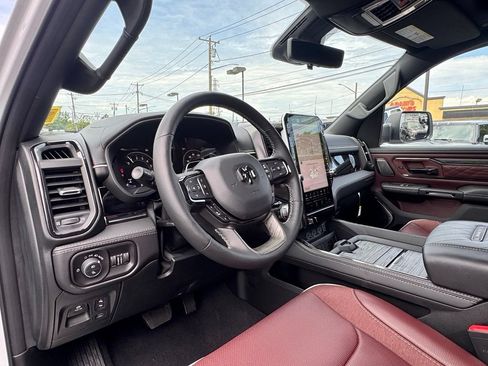 Used 2026 RAM 1500 Limited AWD/4WD image 12