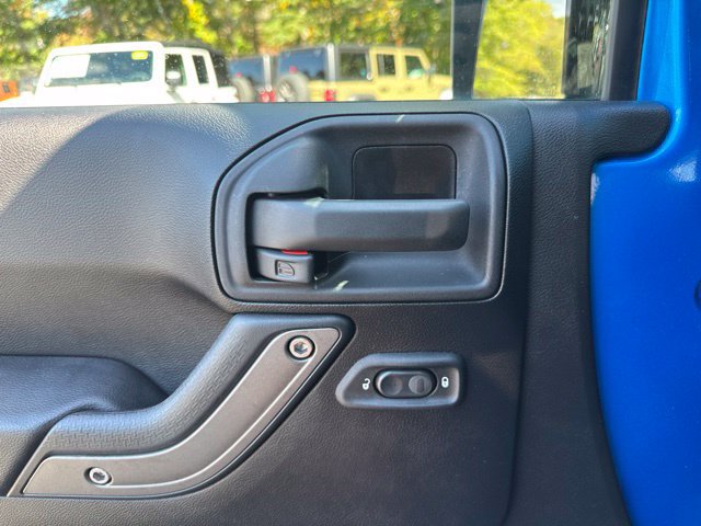 Used 2016 Jeep Wrangler Sport w/ Quick Order Package 23S AWD/4WD image 12
