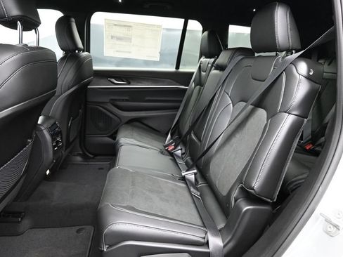 New 2026 Jeep Grand Cherokee L 4WD image 19