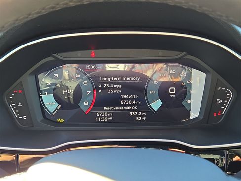 Certified 2025 Audi Q3 2.0T Premium w/ Convenience Package image 20