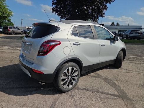 Used 2017 Buick Encore Essence FWD image 8