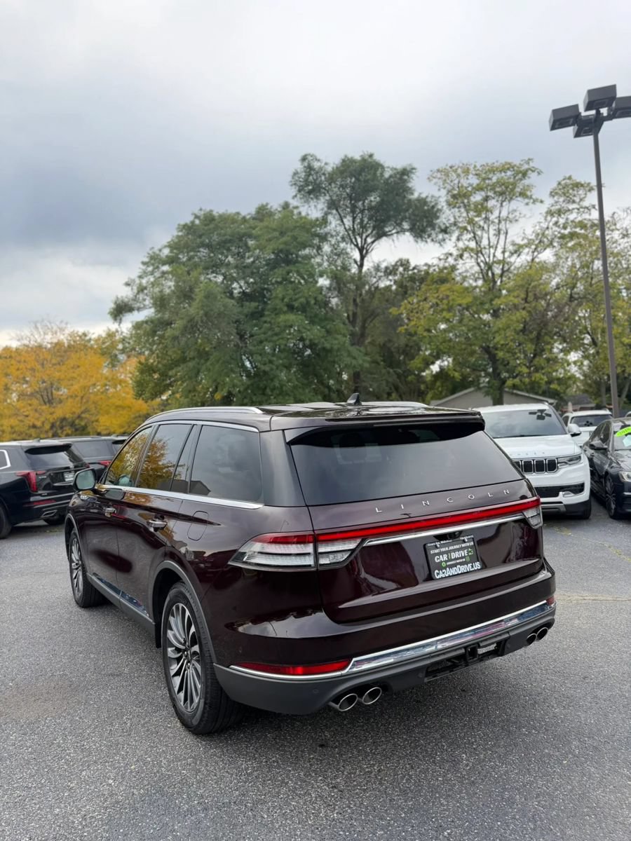 Used 2023 Lincoln Aviator Reserve w/ Equipment Group 201A AWD/4WD image 3
