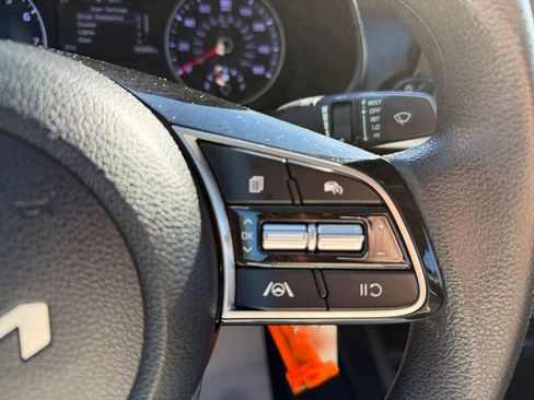 Used 2022 Kia Forte LXS image 16