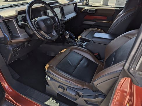 Certified 2022 Ford Bronco Outer Banks AWD/4WD image 9