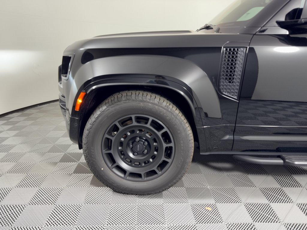 New 2026 Land Rover Defender 110 OCTA AWD/4WD image 13