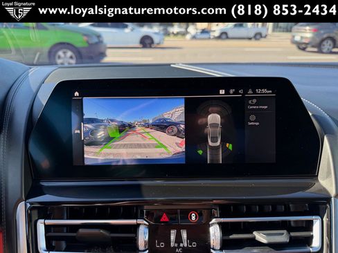 Used 2020 BMW M8 Competition w/ M Carbon Exterior Package image 25