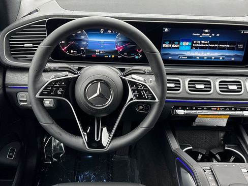 New 2026 Mercedes-Benz GLS 450 4MATIC image 25